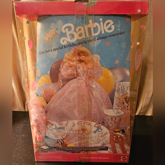 NIB Vintage 1990 Happy Birthday Barbie - Picture 3 of 4